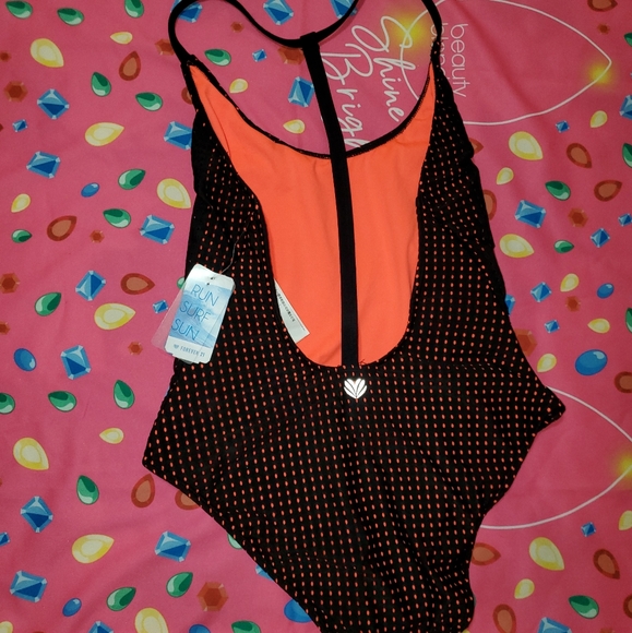 🖤New Forever 21 Swimsuit 🖤 - Picture 4 of 4